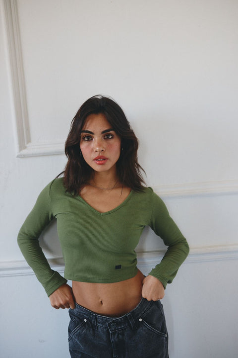 Slim V Long Sleeve Waffer Top - Verde