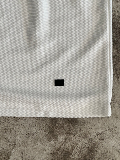 Cropped Textured Tee - Blanco