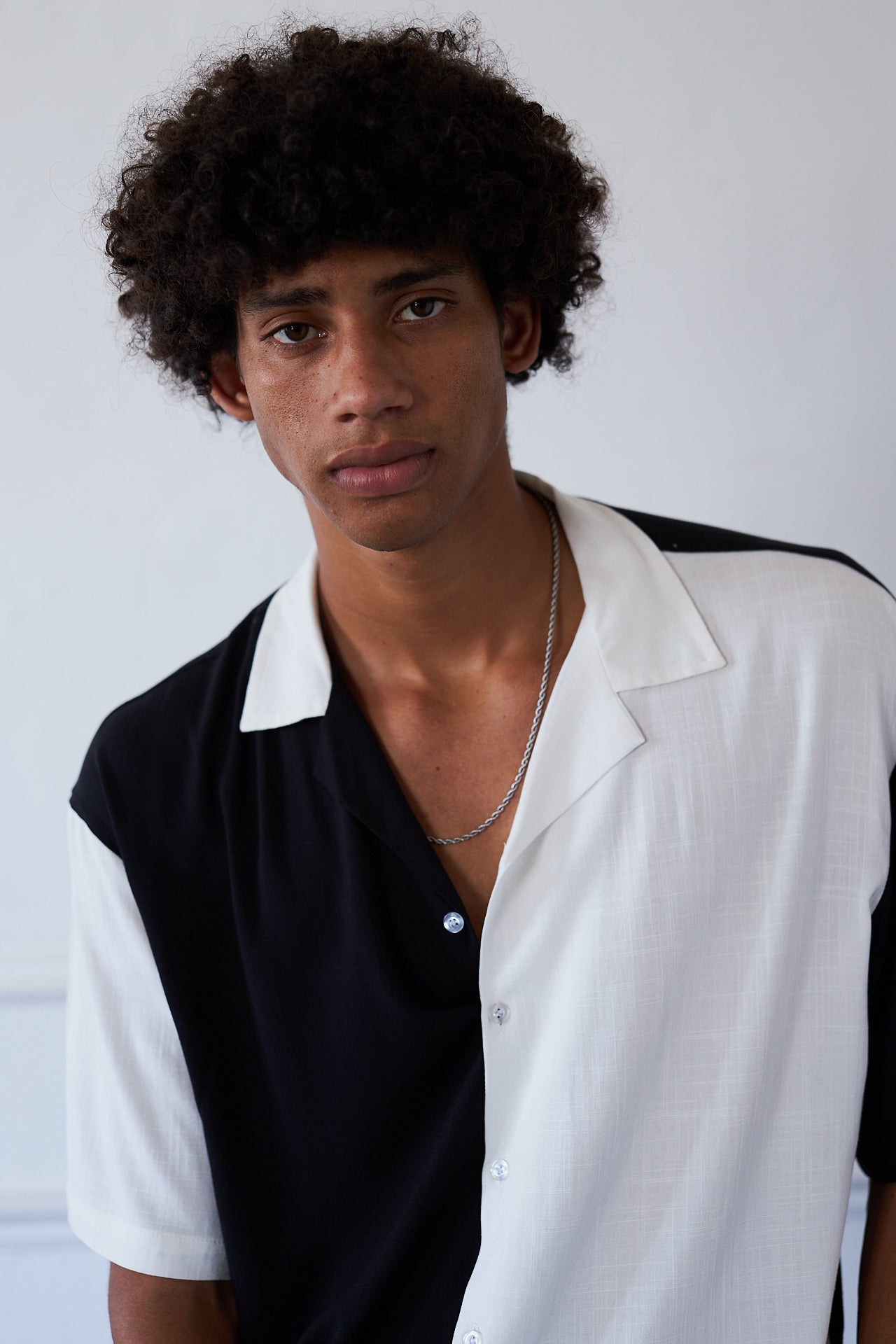 Ibiza Vintage Linen Shirt - Blanco/Negro